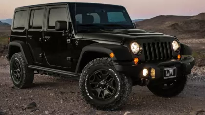what does a jeep wrangler weigh